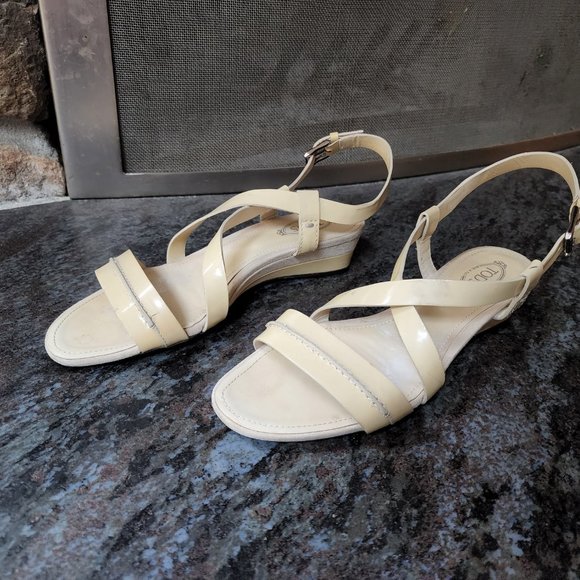 Tod's Vintage Cream Patent Leather Strappy Sandals Size 36.5 - Picture 4 of 16